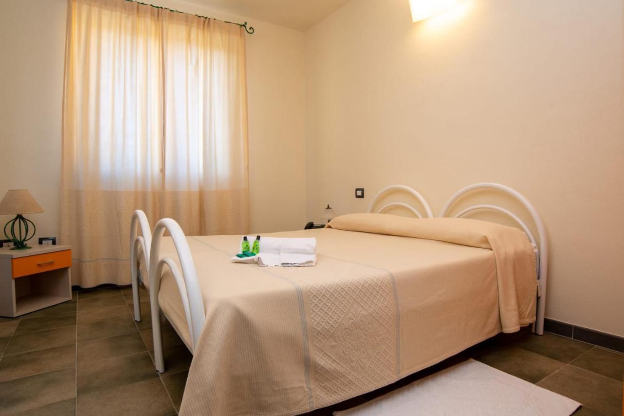 S'Ena Hotel Arbus Exteriér fotografie