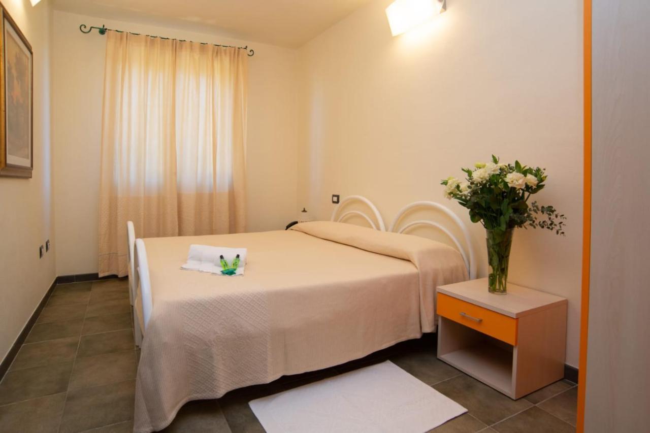 S'Ena Hotel Arbus Exteriér fotografie